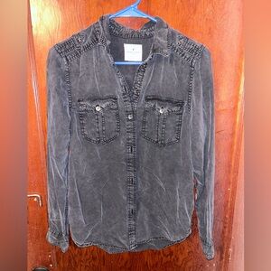Womens American Eagle button up shirt